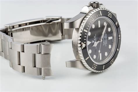 cleaning your rolex submariner|how to clean rolex bracelet.